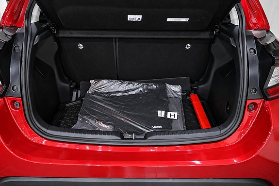 Toyota Yaris 20 of 20