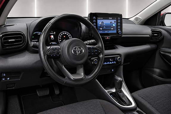 Toyota Yaris 9 of 20