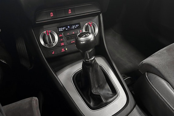 Audi Q3 12 of 14