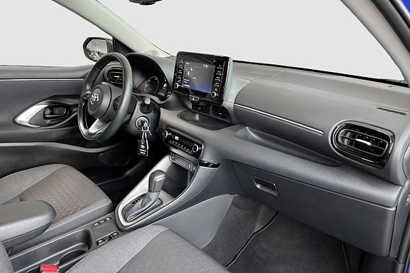 Toyota Yaris 9 of 13