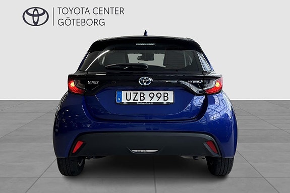 Toyota Yaris 7 of 13