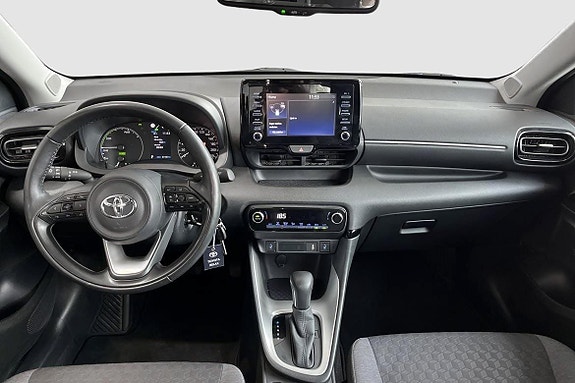 Toyota Yaris 11 of 13