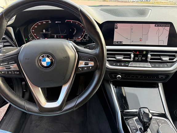 BMW 330e 10 of 15