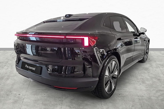 Polestar 4 9 of 20