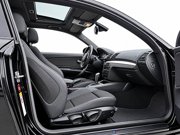 BMW 120i 9 of 9