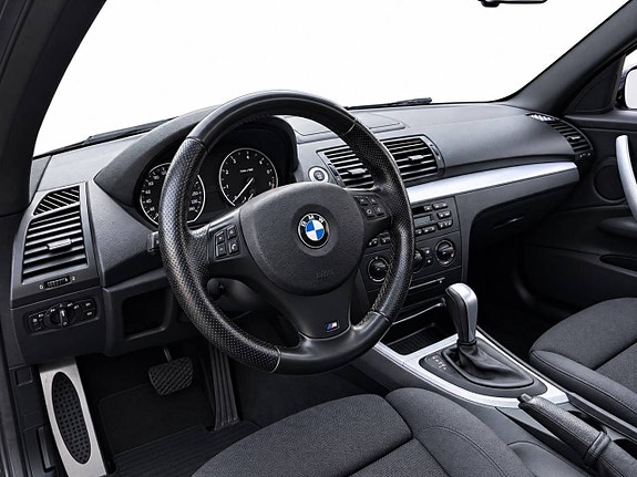 BMW 120i 8 of 9