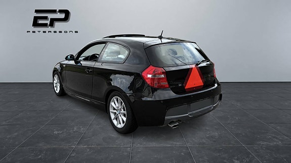 BMW 120i 5 of 9