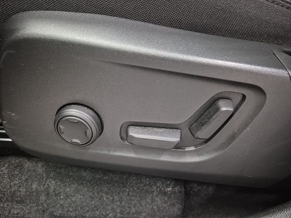 Volvo EC40 12 of 12