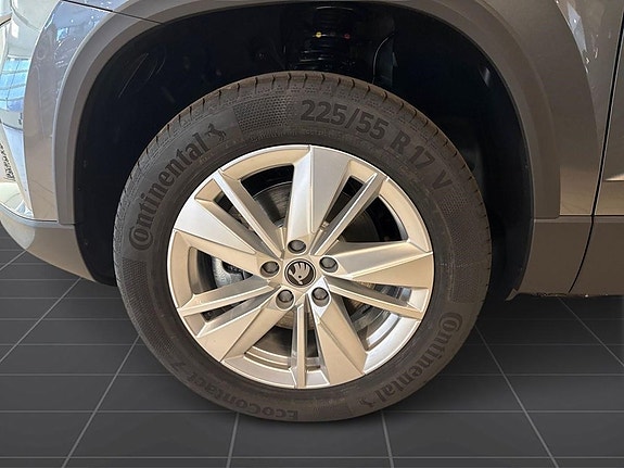 Skoda Karoq 8 of 16