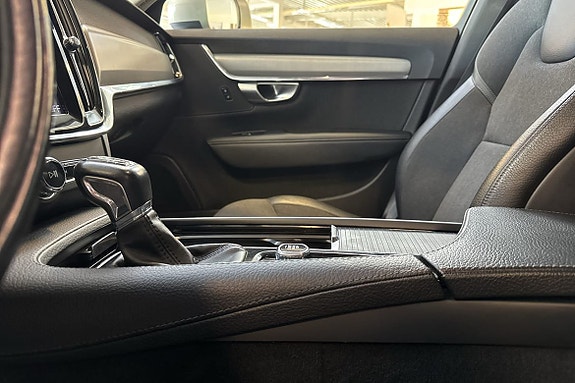Volvo V90 Cross Country 20 of 21