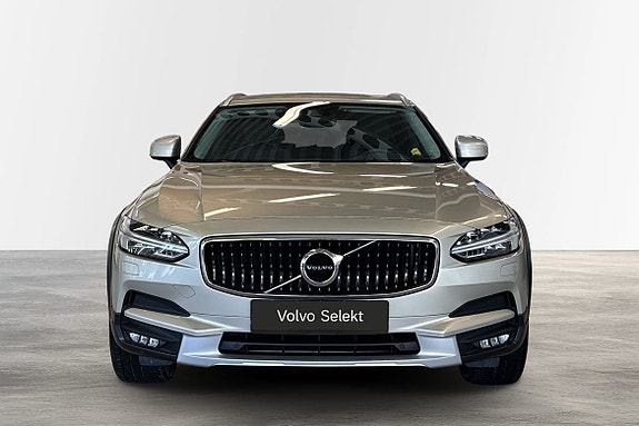 Volvo V90 Cross Country 9 of 21