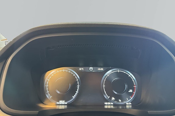 Volvo V90 Cross Country 12 of 21