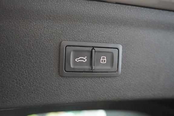 Audi Q3 6 of 18