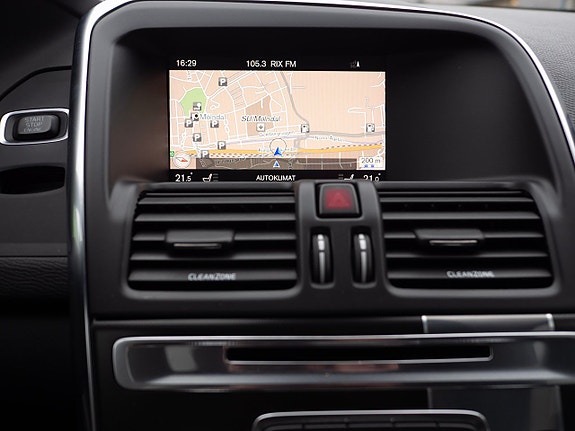 Volvo XC60 9 of 12