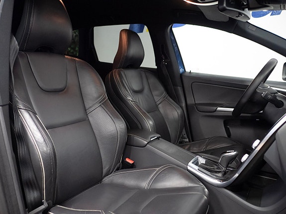 Volvo XC60 6 of 12