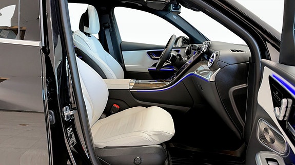 Mercedes-Benz GLC400 e 19 of 23