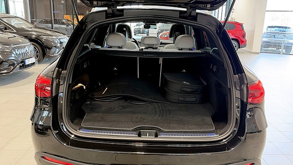 Mercedes-Benz GLC400 e 11 of 23