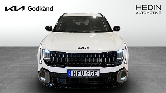 Kia Seltos 8 of 17