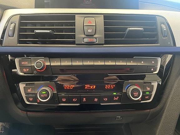 BMW 320 14 of 19