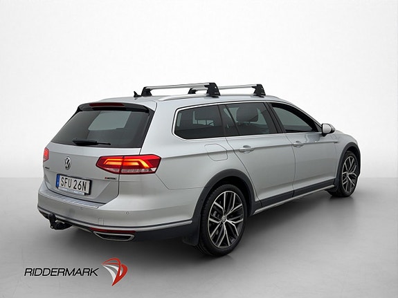 Volkswagen Passat Alltrack 8 of 30