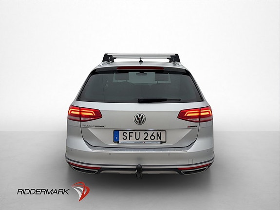 Volkswagen Passat Alltrack 7 of 30