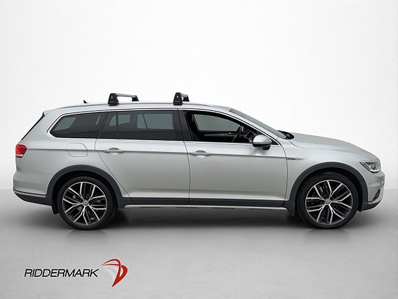 Volkswagen Passat Alltrack 9 of 30