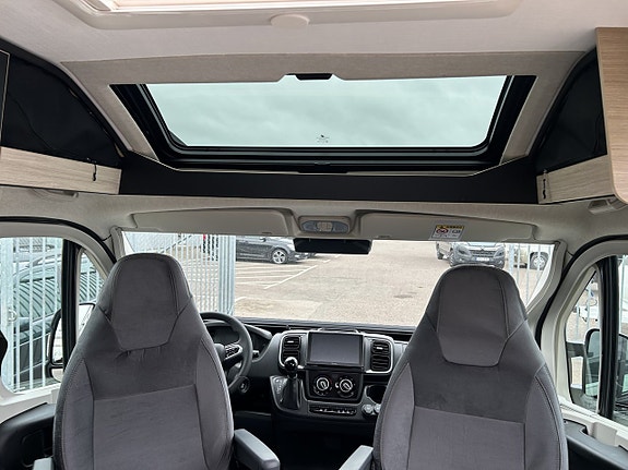 Challenger Challenger V217 Sport Edition M27 - Fiat Ducato 2.2L 140 HK Manuell 9 of 19