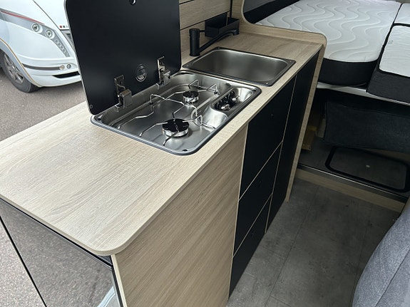 Challenger Challenger V217 Sport Edition M27 - Fiat Ducato 2.2L 140 HK Manuell 12 of 19