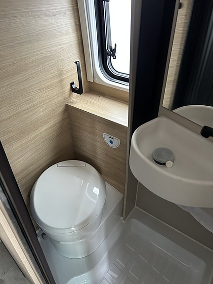 Challenger Challenger V217 Sport Edition M27 - Fiat Ducato 2.2L 140 HK Manuell 18 of 19