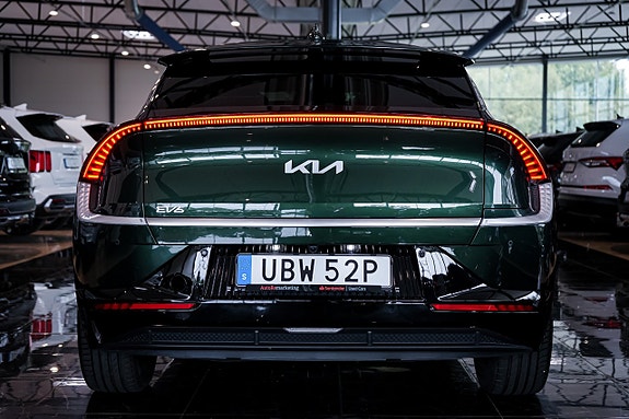 Kia EV6 8 of 30