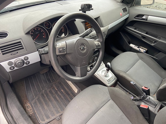 Opel Astra 5 of 5