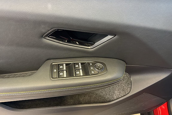 Renault Scenic E-Tech 15 of 24
