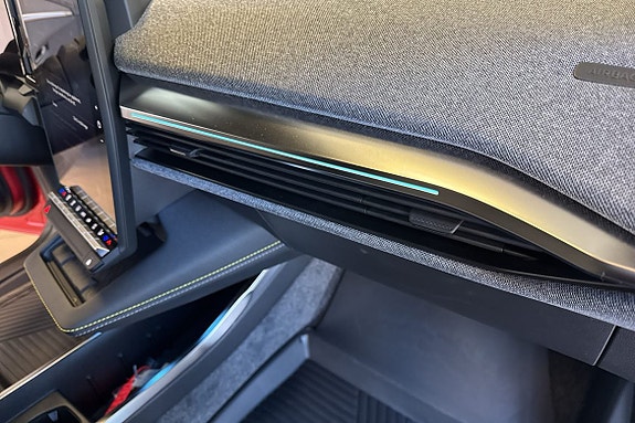 Renault Scenic E-Tech 22 of 24