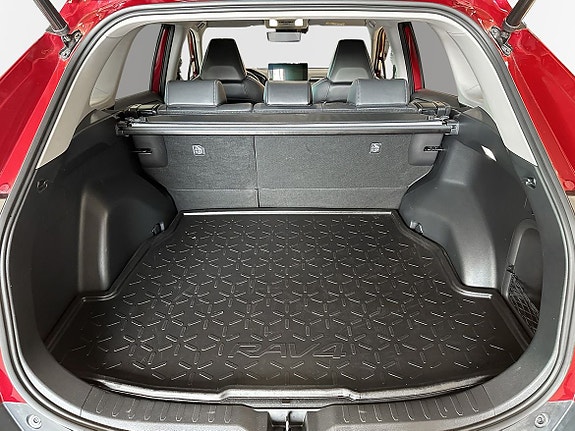 Toyota RAV4 11 of 12