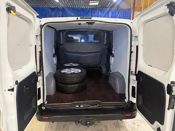 Renault Trafic 15 of 18