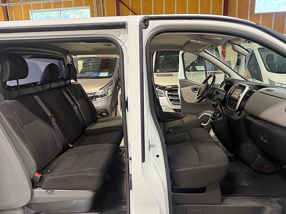 Renault Trafic 17 of 18