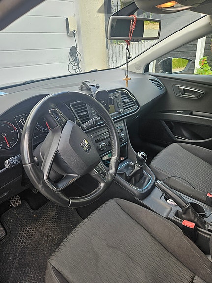 Seat Leon 6 of 7