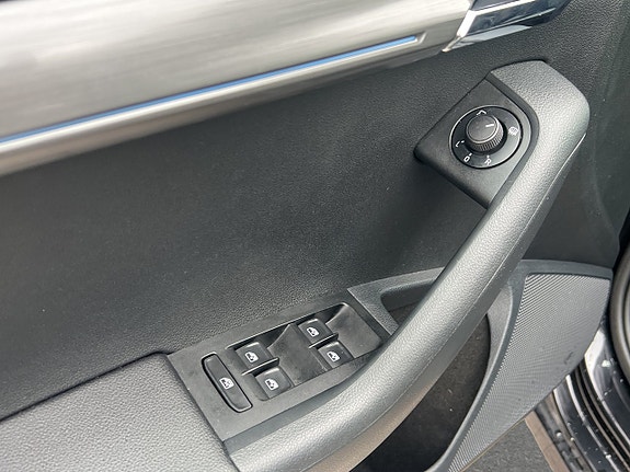 Skoda Octavia 9 of 24