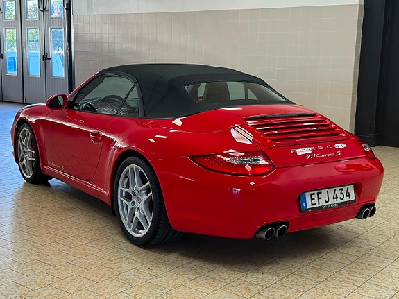 Porsche 911 Carrera S 26 of 29