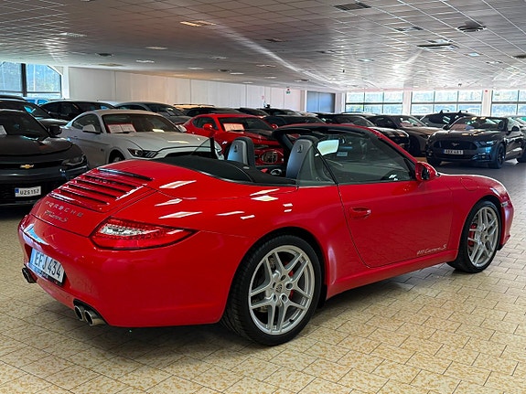 Porsche 911 Carrera S 7 of 29