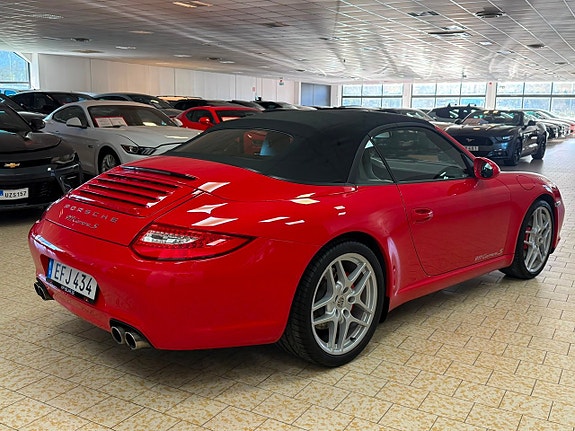 Porsche 911 Carrera S 27 of 29