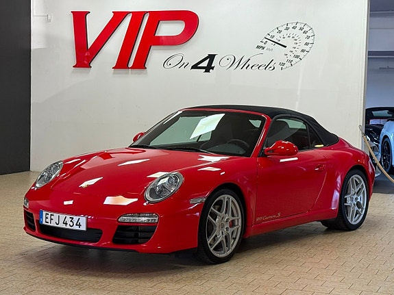 Porsche 911 Carrera S 25 of 29