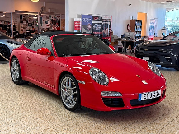 Porsche 911 Carrera S 28 of 29