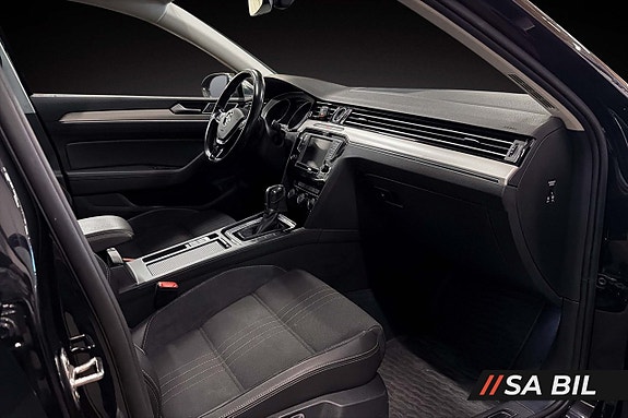 Volkswagen Passat Alltrack 7 of 15