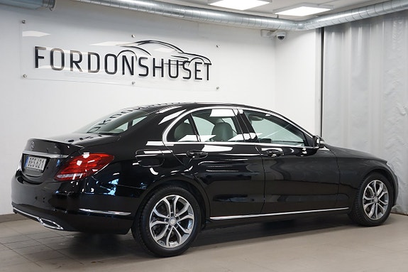Mercedes-Benz C180 4 of 15