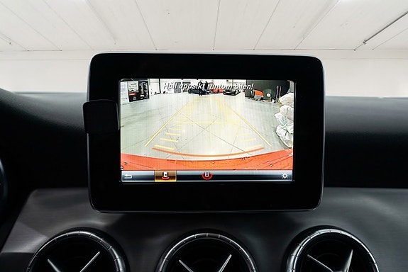 Mercedes-Benz CLA220 d 11 of 14