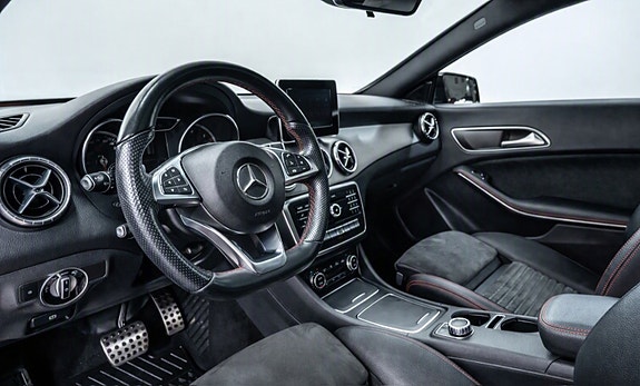 Mercedes-Benz CLA220 d 10 of 14