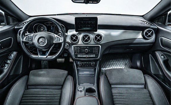 Mercedes-Benz CLA220 d 9 of 14