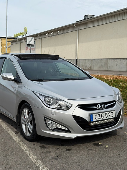Hyundai i40 2 of 7