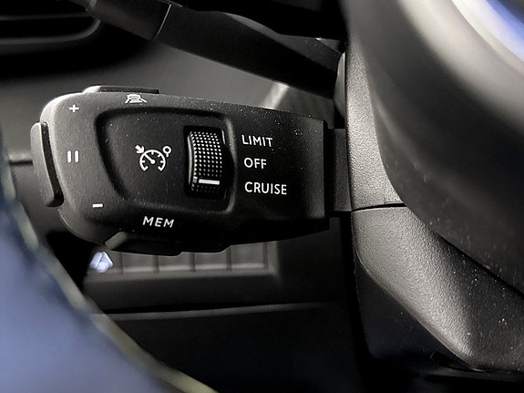 Peugeot 2008 9 of 19